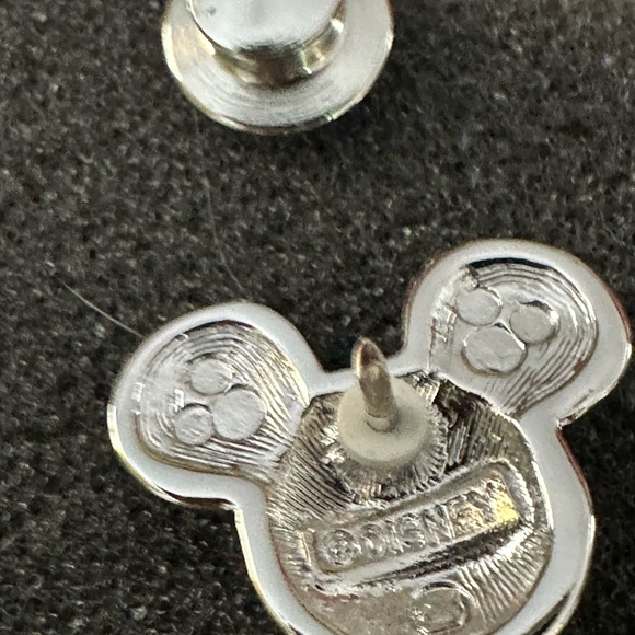 Patriotic Mickey Mouse Tac Pin. Marked SWAROVSKI and DISNEY. Silver Tone. 1”x1” - Picture 3 of 4